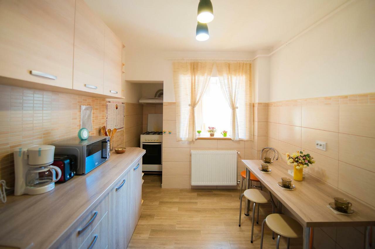 Luna Apartment Brasov Luaran gambar